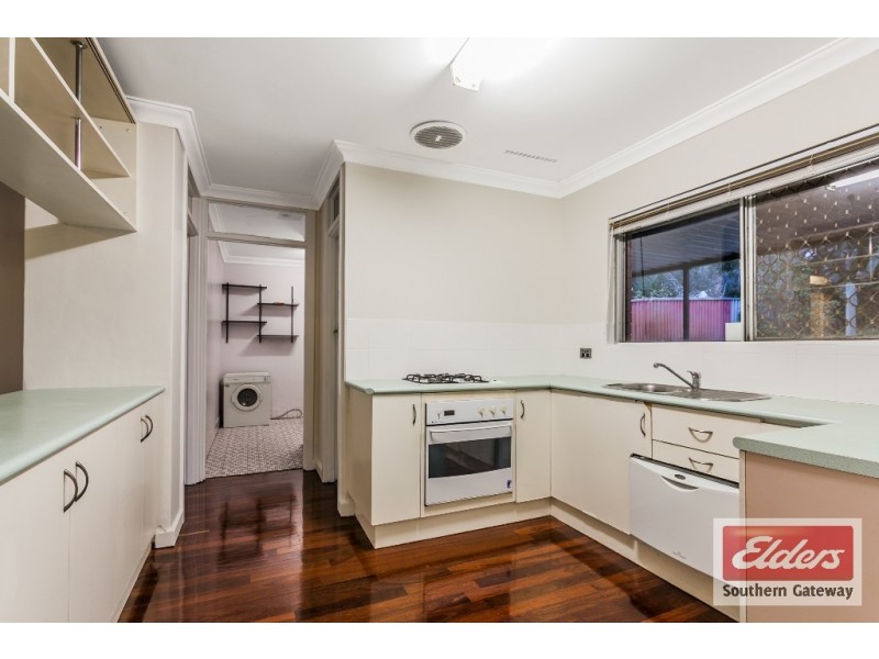 31 Barron Way, Orelia WA 6167