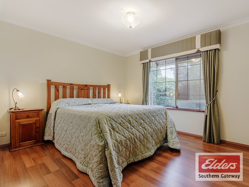 12 Feilman Drive, Leda WA 6170