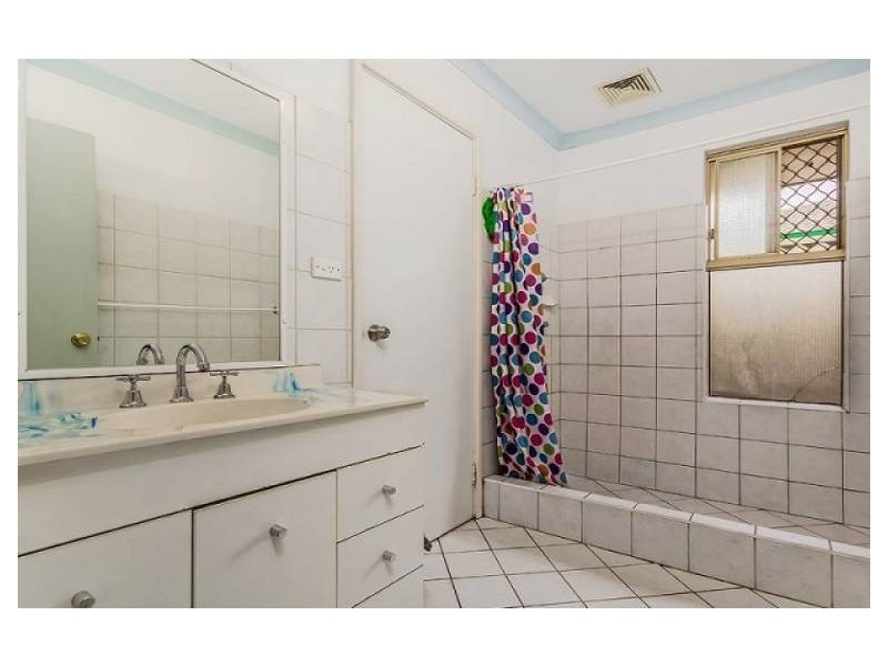 4 Devitt Grove, Parmelia WA 6167