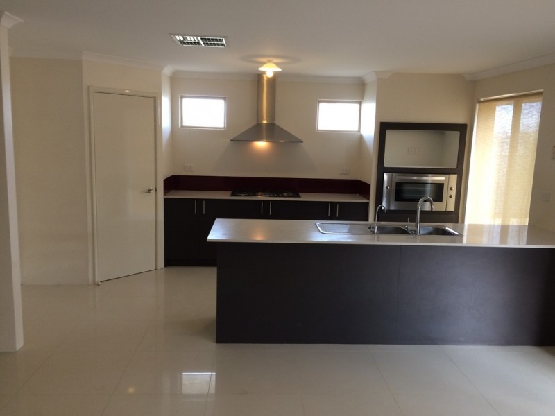 26 Upwey Street, Wellard WA 6170