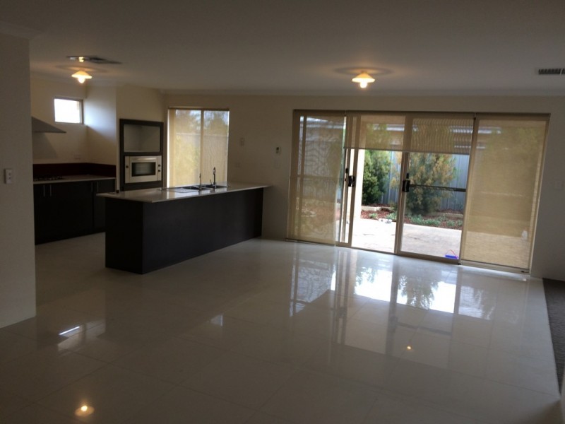 26 Upwey Street, Wellard WA 6170