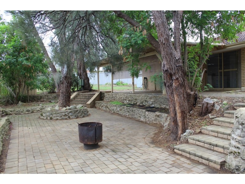 25 Patrick Vista, Parmelia WA 6167