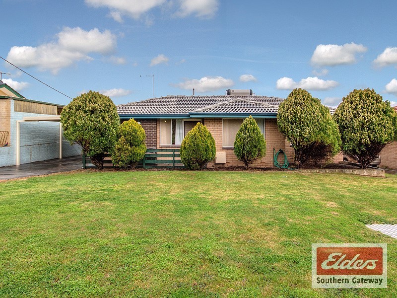 16 Barron Way, Orelia WA 6167