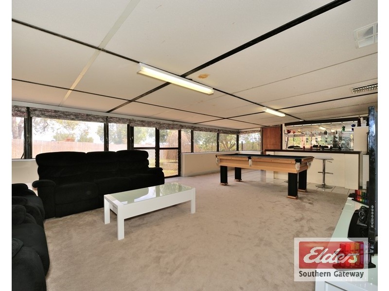 3 Nutcher Way, Parmelia WA 6167