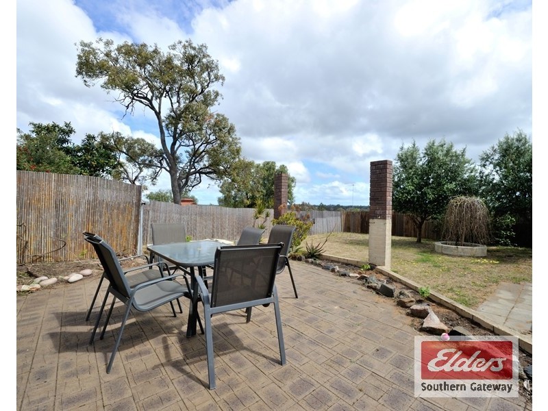 3 Nutcher Way, Parmelia WA 6167