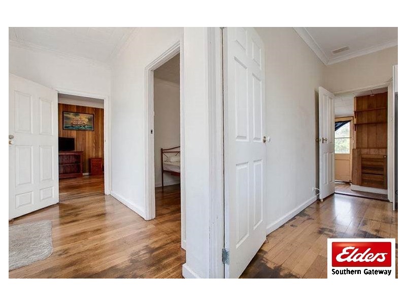 8 Bingfield Road West, Medina WA 6167