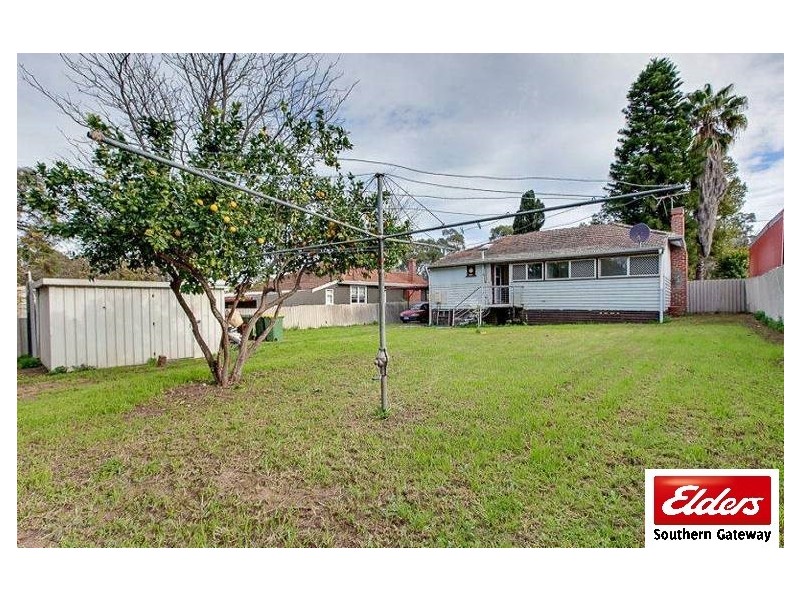 8 Bingfield Road West, Medina WA 6167