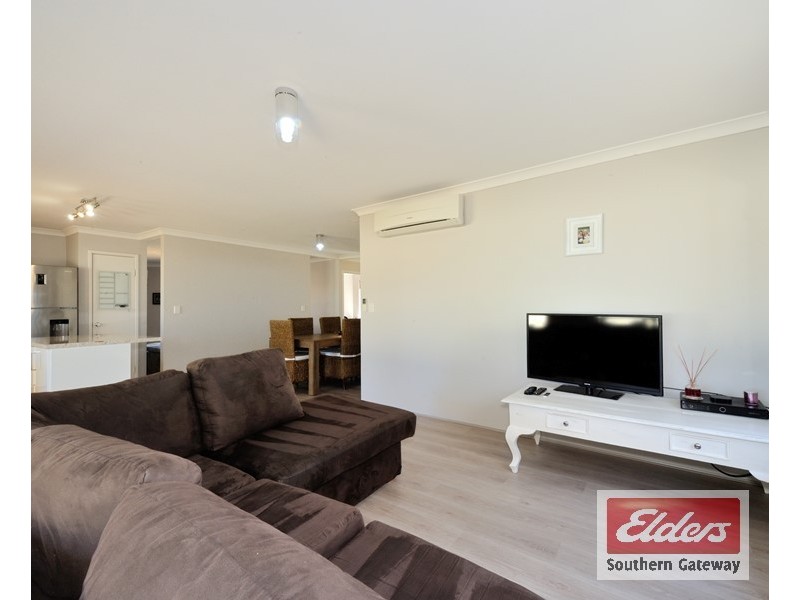 2 Tudor Court, Parmelia WA 6167