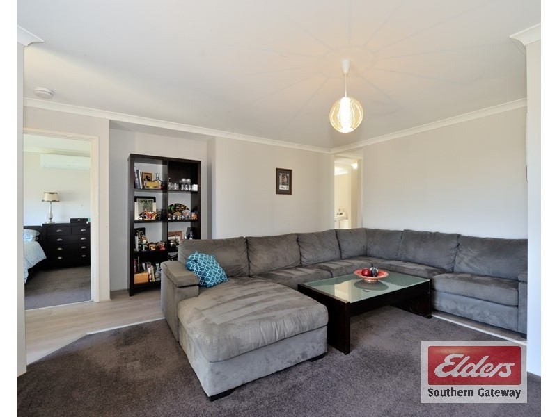 2 Tudor Court, Parmelia WA 6167
