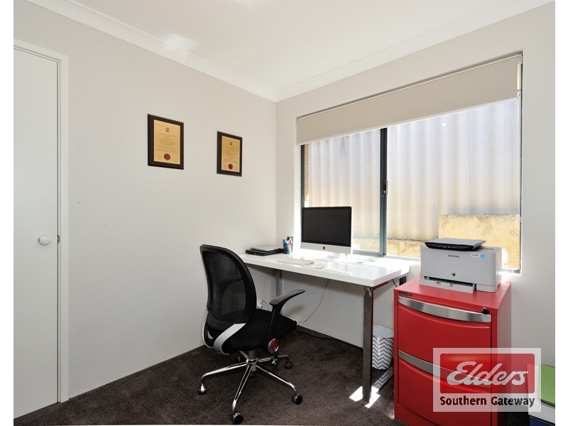 2 Tudor Court, Parmelia WA 6167