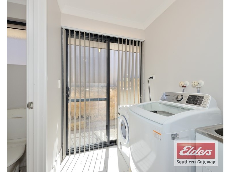 2 Tudor Court, Parmelia WA 6167