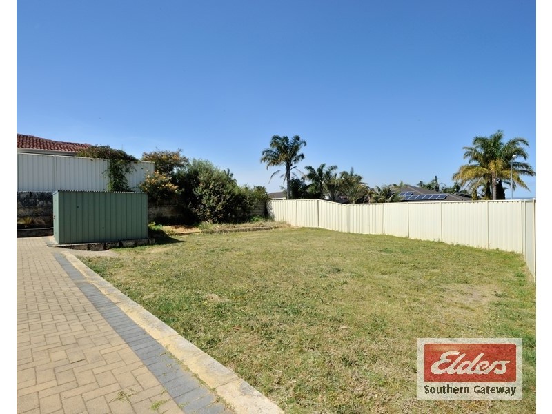 2 Tudor Court, Parmelia WA 6167