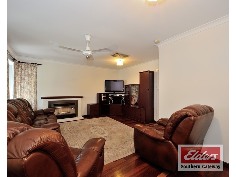 36 Mulligan Way, Orelia WA 6167