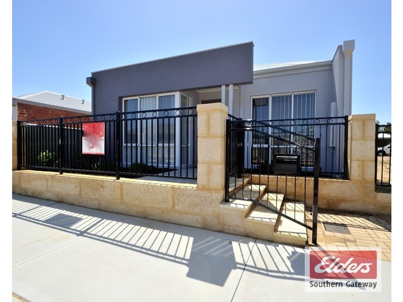 9 SPARSA WAY, Parmelia WA 6167