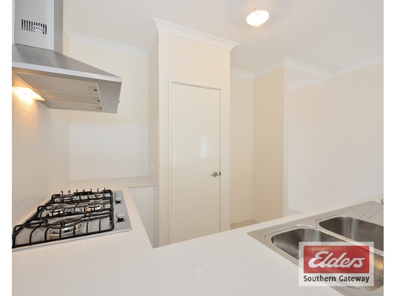 9 SPARSA WAY, Parmelia WA 6167