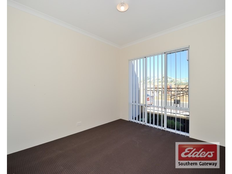 9 SPARSA WAY, Parmelia WA 6167