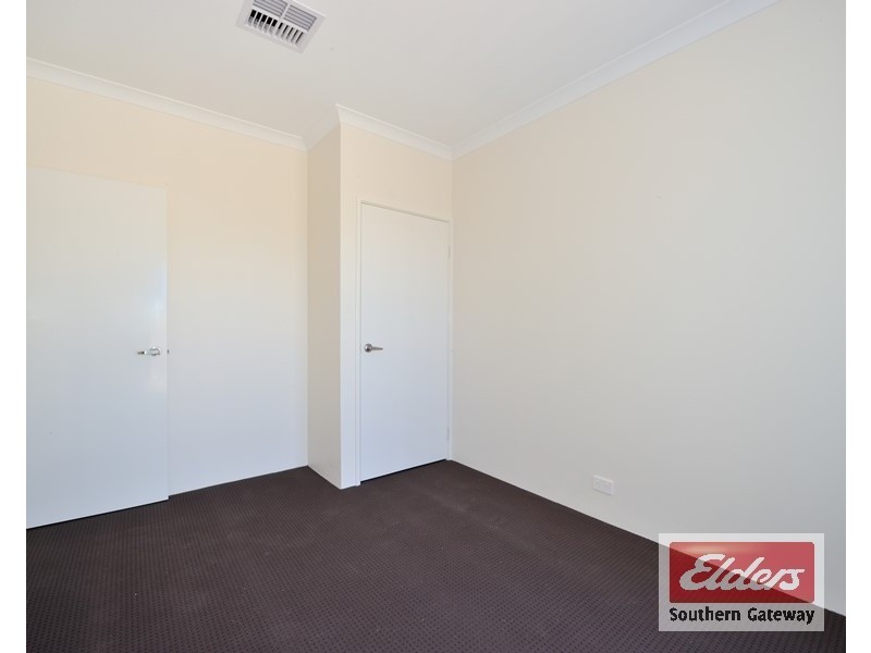 9 SPARSA WAY, Parmelia WA 6167