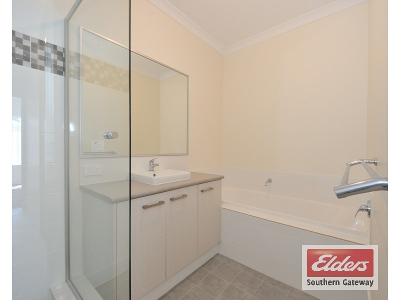 9 SPARSA WAY, Parmelia WA 6167