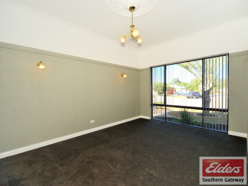 17 GORMAN PLACE, Calista WA 6167