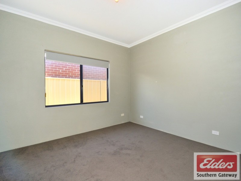 17 GORMAN PLACE, Calista WA 6167