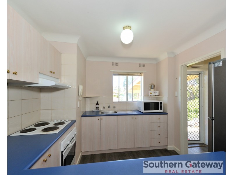 Unit 8, 44 Mulligan Way, Orelia WA 6167