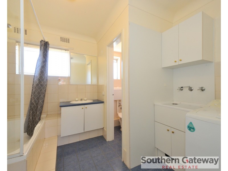 Unit 8, 44 Mulligan Way, Orelia WA 6167