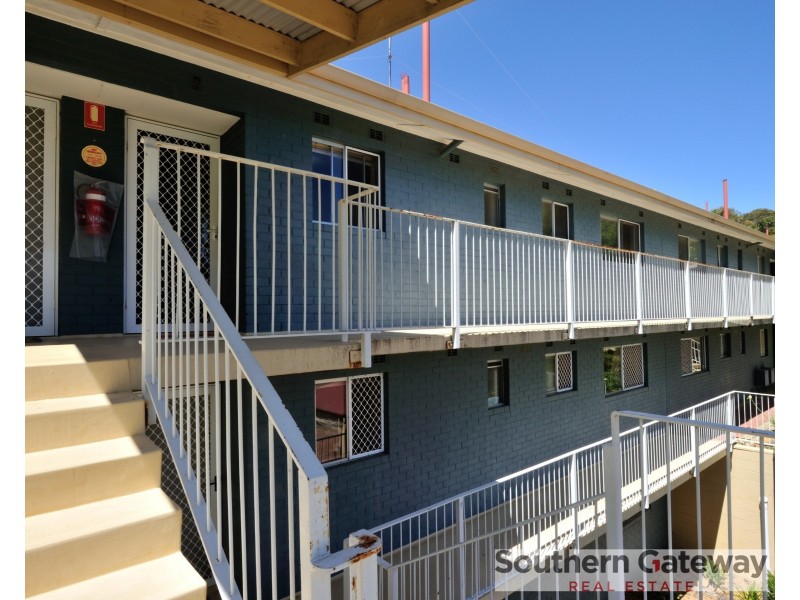 Unit 8, 44 Mulligan Way, Orelia WA 6167