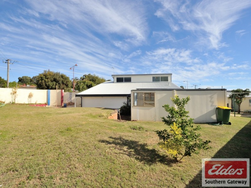 34 CASSERLEY WAY, Orelia WA 6167