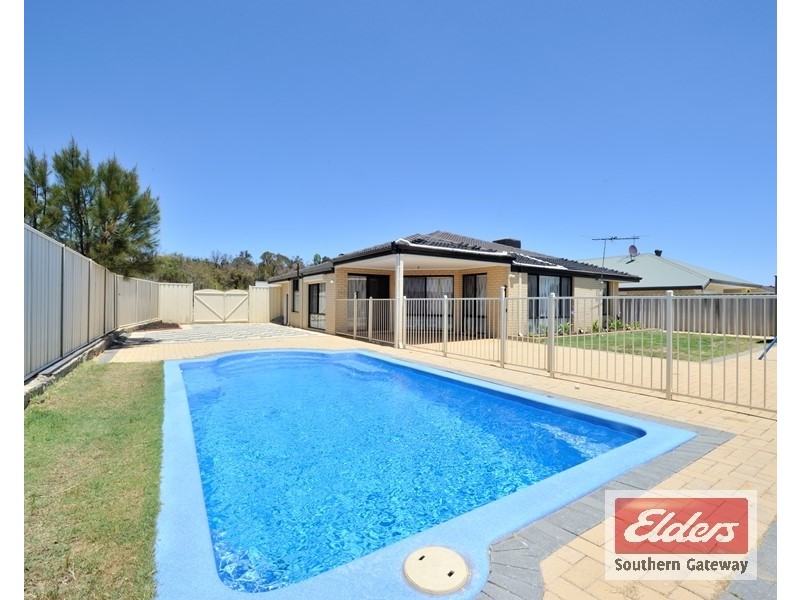 45 Colchester Avenue, Orelia WA 6167