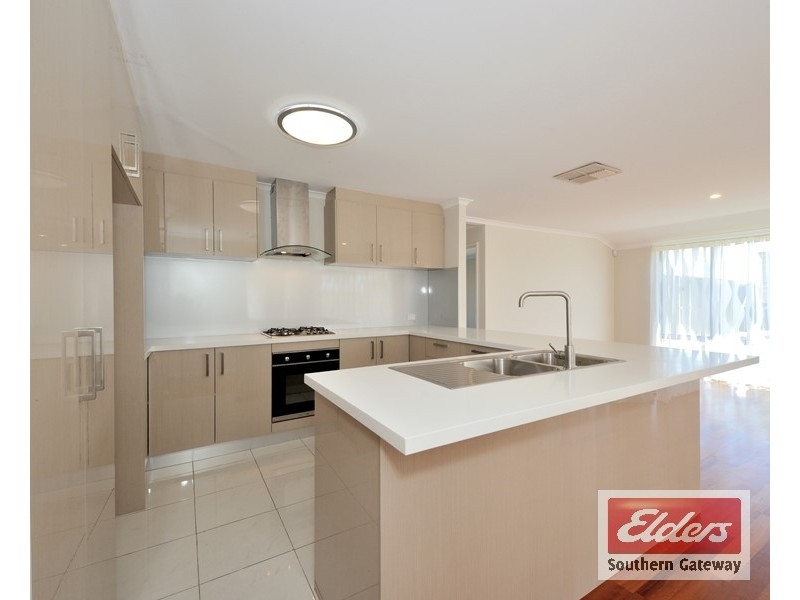 45 Colchester Avenue, Orelia WA 6167