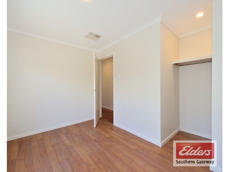 45 Colchester Avenue, Orelia WA 6167