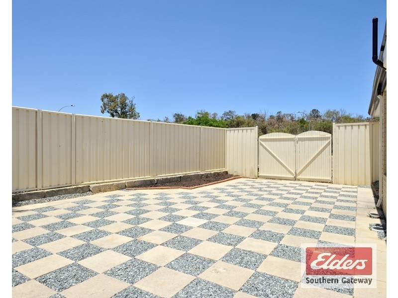 45 Colchester Avenue, Orelia WA 6167