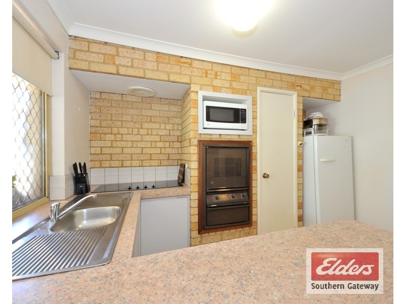 57 Tunnicliffe Street, Parmelia WA 6167