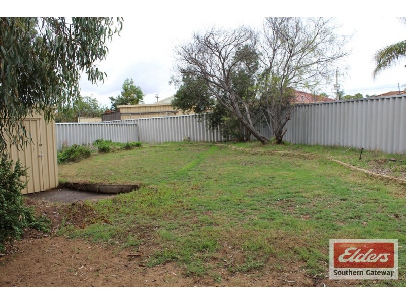 25 Patrick Vista, Parmelia WA 6167