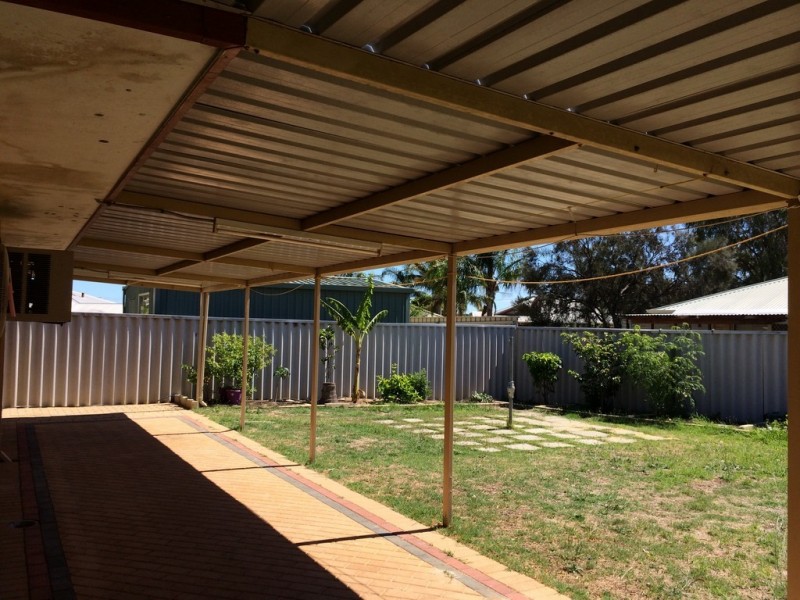 232 seville drive, Seville Grove WA 6112