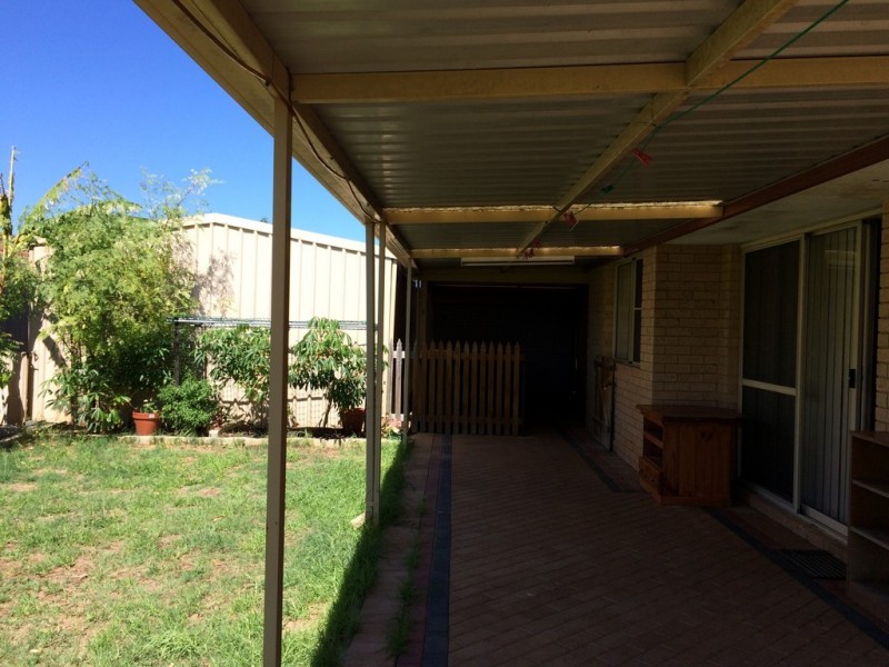 232 seville drive, Seville Grove WA 6112