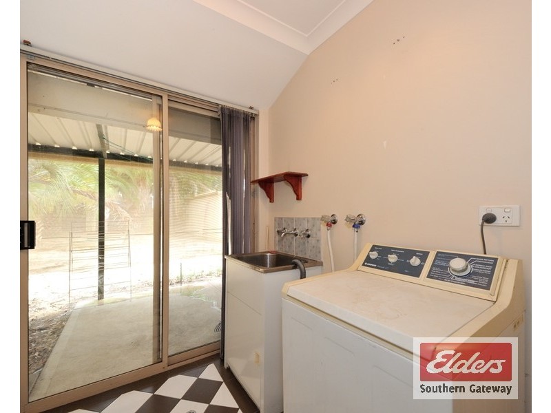42 Whitebread Way, Leda WA 6170