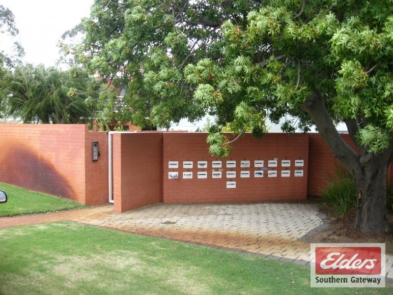 Unit 5, 33 Steward Way, Orelia WA 6167