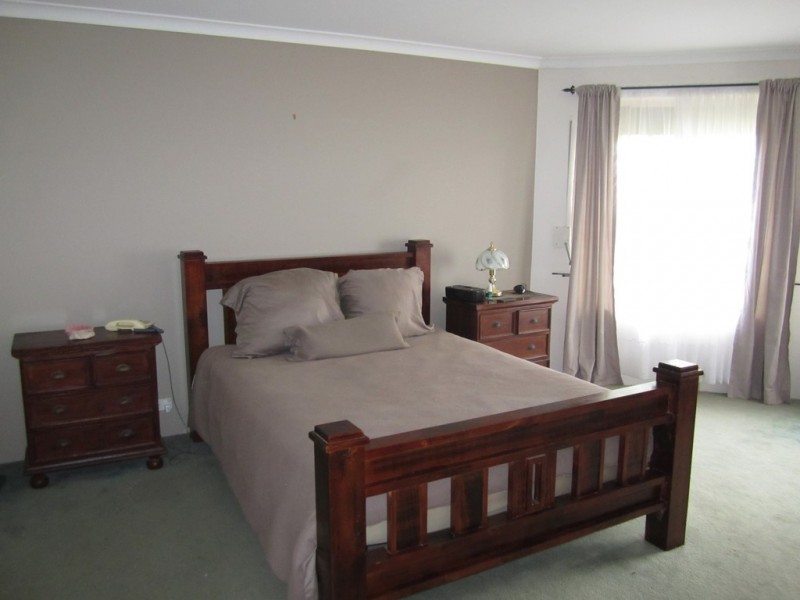 5 CHARENTE CLOSE, Port Kennedy WA 6172