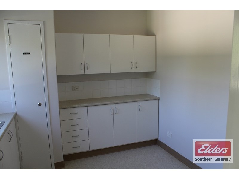 Unit 5, 13 Milton Place, Orelia WA 6167