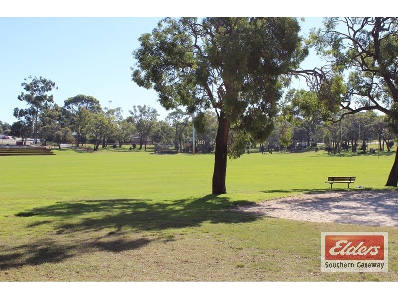 Unit 5, 13 Milton Place, Orelia WA 6167