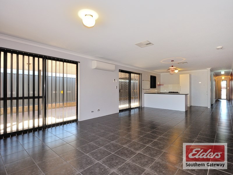 11 Ingarfield Green, Baldivis WA 6171