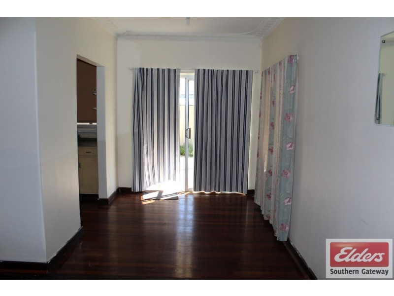 1 Berehaven Avenue, Thornlie WA 6108