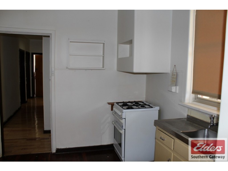 1 Berehaven Avenue, Thornlie WA 6108