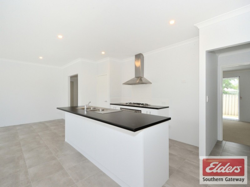 26A Peake Way, Medina WA 6167