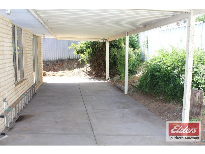 29 Woodley Way, Parmelia WA 6167