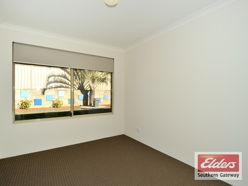 37 Roscommon Crescent, Orelia WA 6167