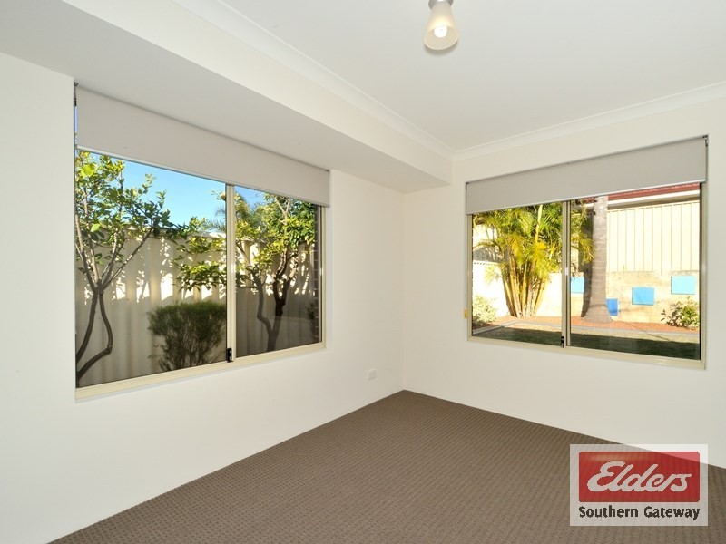 37 Roscommon Crescent, Orelia WA 6167