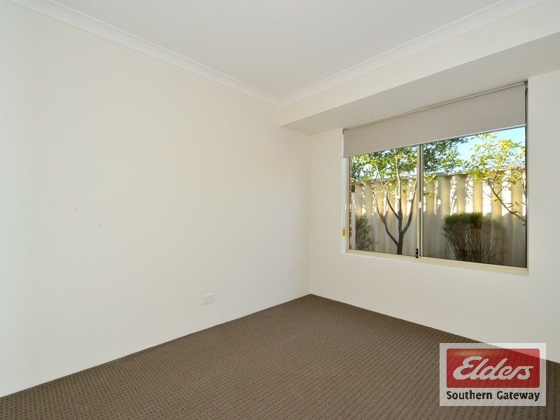 37 Roscommon Crescent, Orelia WA 6167