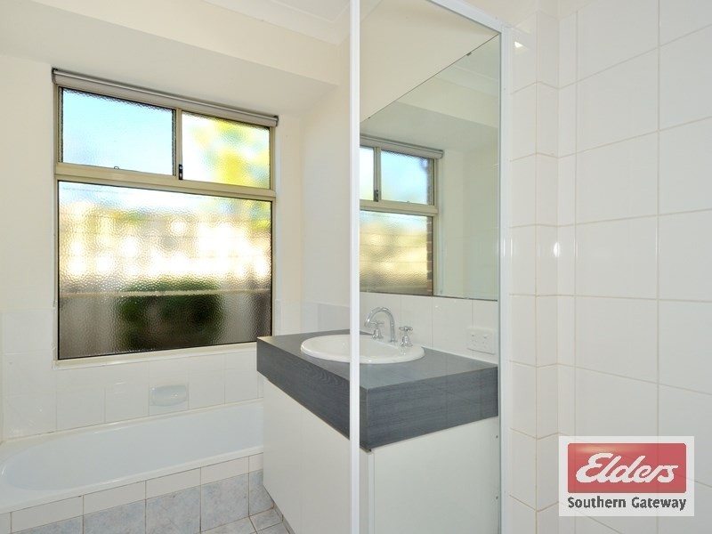 37 Roscommon Crescent, Orelia WA 6167